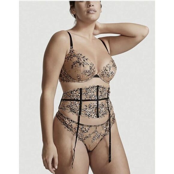 New Victoria’s Secret Lace Waist  clincher Garter Hooks Xs/S Animal Print Floral - Picture 1 of 5